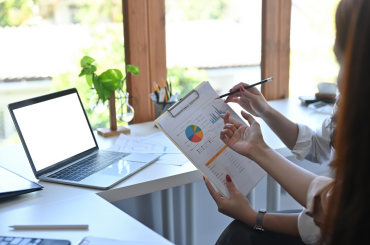 3 Banking Accounts In Singapore With No Monthly Fall-Below Fees You Should Know About Banking Accounts In Singapore With No Monthly Fall-Below Fees You Should Know About